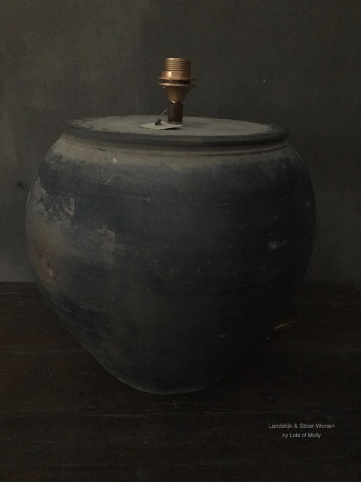 Tafellamp terracotta kruik van Aura Peeperkorn