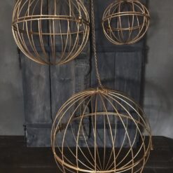 Set van 3 goudkleurige ijzeren ballen