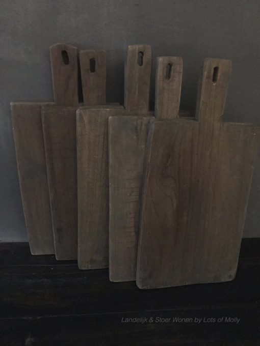 Choppingboard gemaakt van oud hout, Aura Peeperkorn