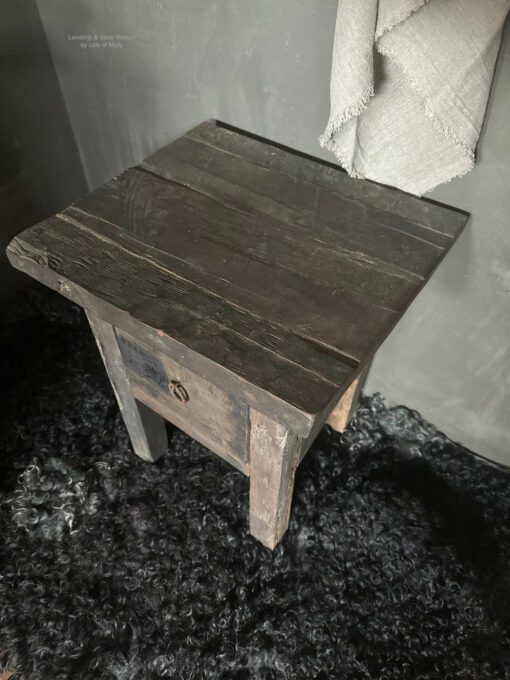 Nachtkastje old farm aura peeperkorn 1 02