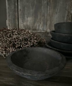 Oud houten schaaltje Antique Black van Aura Peeperkorn