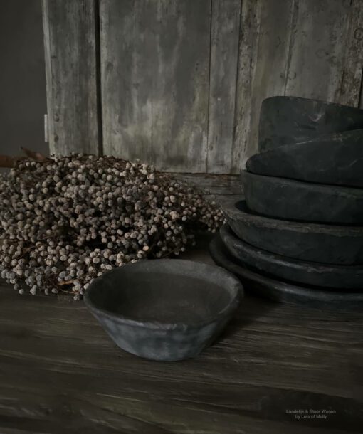 Oud houten schaaltje Antique Black Aura Peeperkorn Landelijk Stoer Sober Wonen Lots of Molly