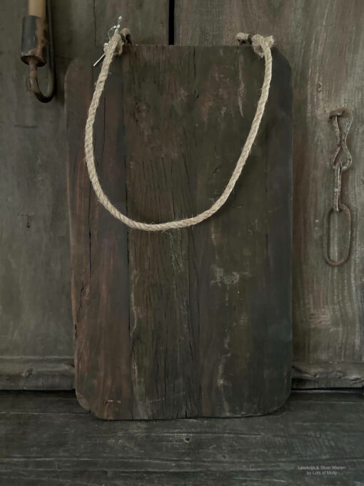 Broodplank oud hout met touw 02