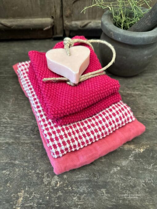 Home society keukenset fuchsia 01