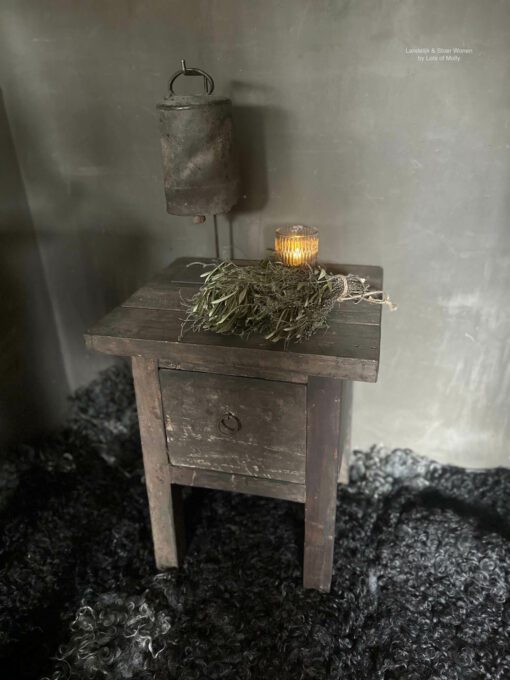 Nachtkastje old farm aura peeperkorn 2 01