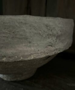 Schaal op voet van papier maché aura peeperkorn 02