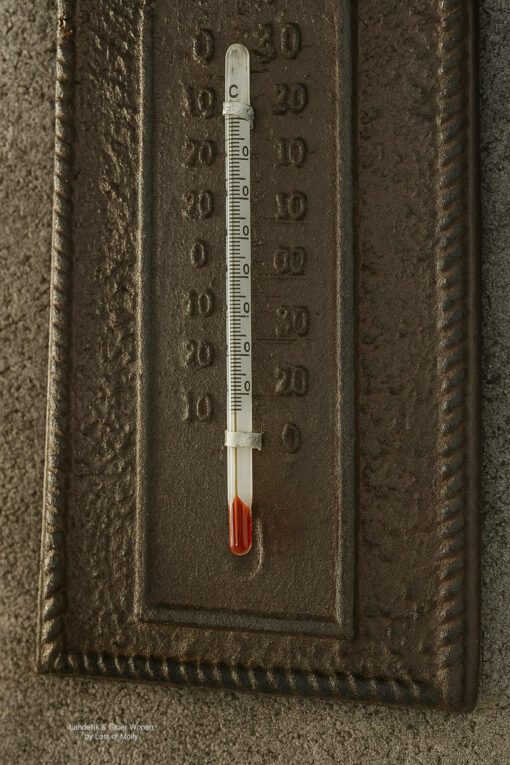 Gietijzeren thermometer 03