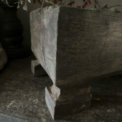 Oud houten bak coan pootjes 03