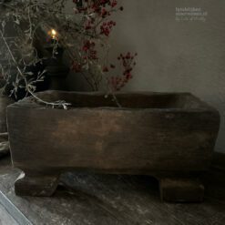 Oud houten bak coan pootjes 05