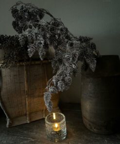 Kunst dennenappel tak 01