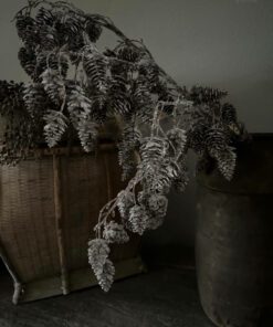 Kunst dennenappel tak 02