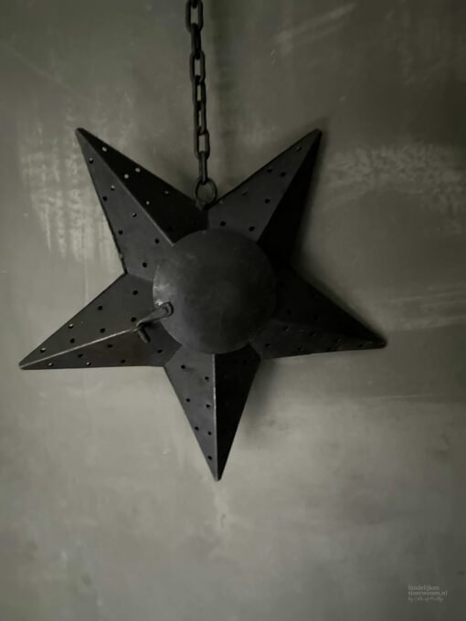 Metalen ster kushi hangend 04