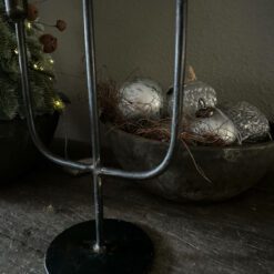 3 Arms IJzeren Kandelaar