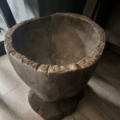 Oud houten vijzel luksa 03