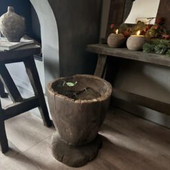 Oud houten vijzel luksa 04