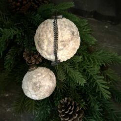 Kerstbal beige – aura peeperkorn 01