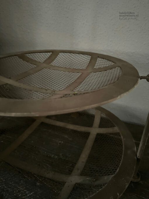 Metalen etagere l 03 (1)