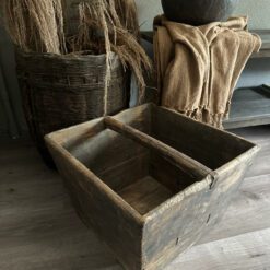 Oude houten rijstbak 03