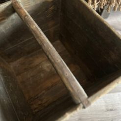 Oude houten rijstbak 04