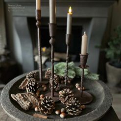 Metalen kandelaar van Hoffz