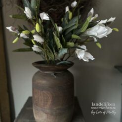Kunst boeket magnolia