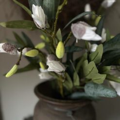 Kunst boeket magnolia