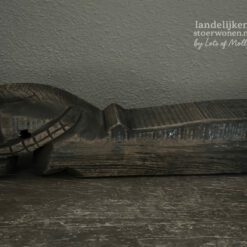 Oud houten snijwerk paardekop Aura Peeperkorn