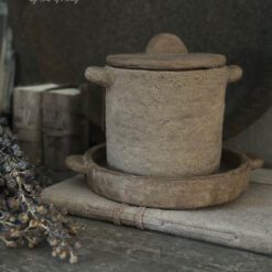 Stenen Pot met Schaal