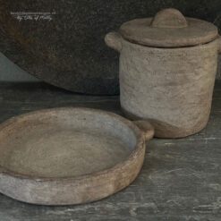 Stenen Pot met Schaal