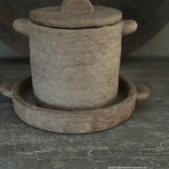 Stenen Pot met Schaal