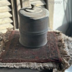 Vergrijsde Houten Potje M