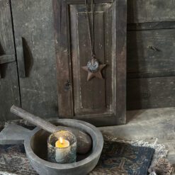 Oud Houten Luik met ketting 3