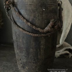 Oude Houten Nepalese Kruik van Hoffz