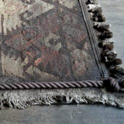 Tapijtje met touw kwastjes met belletjes MM ORIGINAL nr 3