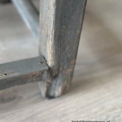 Antieke Houten Tafeltje Aura Peeperkorn