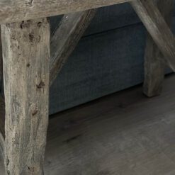 Old Farm Bank Aura Peeperkorn