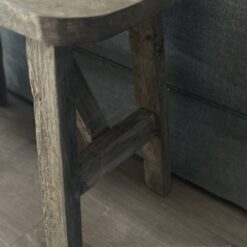 Old Farm Bank Aura Peeperkorn