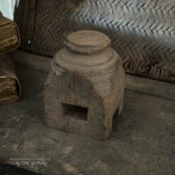 Oude houten mini baluster 2