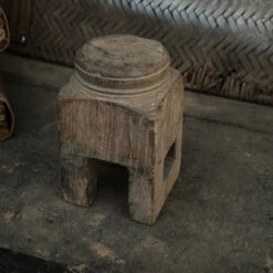 Oude houten mini baluster 3
