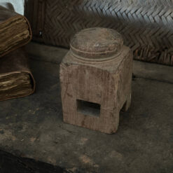 Oude houten mini baluster 3
