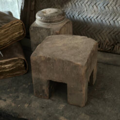 Oude houten mini baluster 4