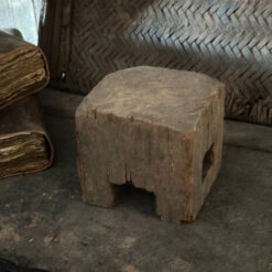 Oude houten mini baluster 4