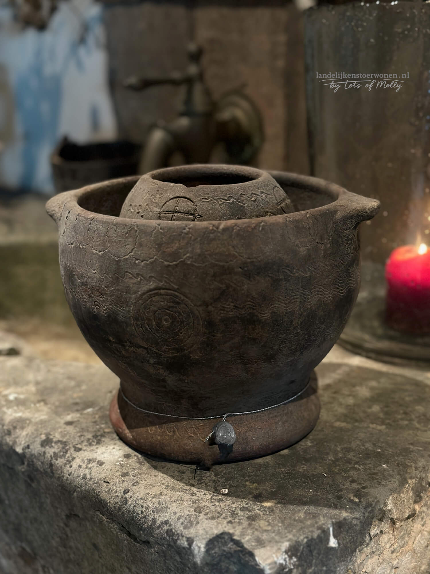 Oude Indiase Aardewerken Pot Binnenpot